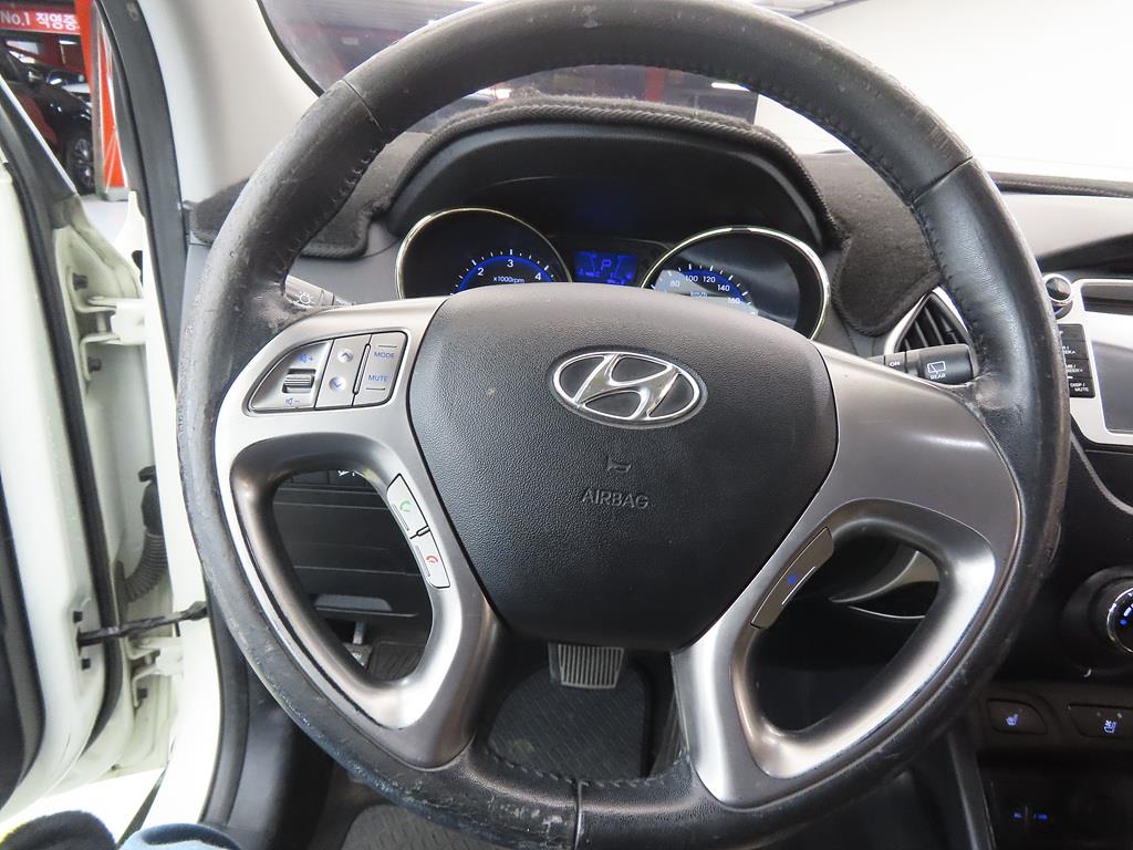 HYUNDAI Tucson - Vista 8