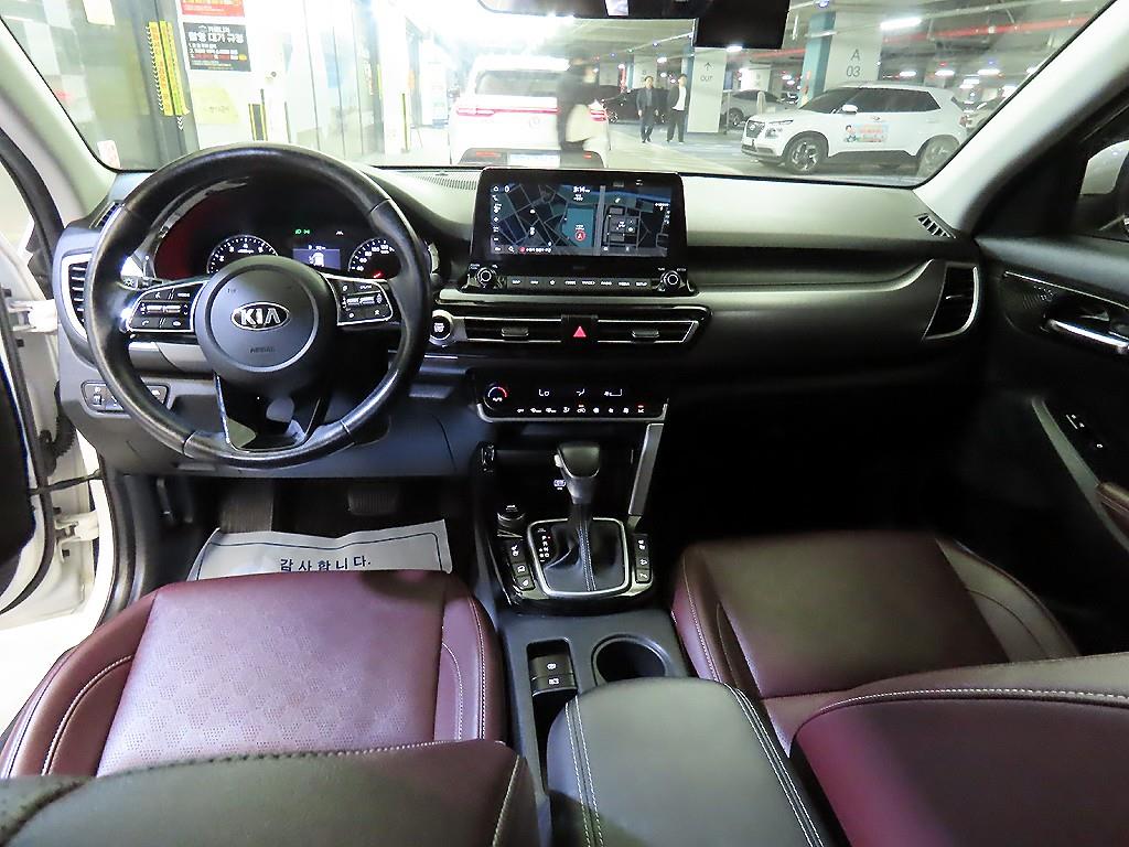 KIA Seltos - Vista 10