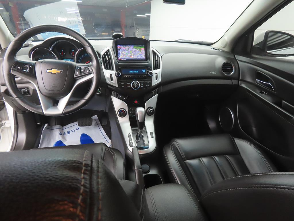 Chevrolet Cruise - Vista 7