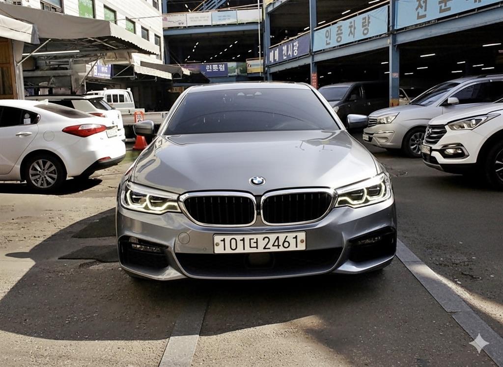 BMW 5 Series - Vista 5