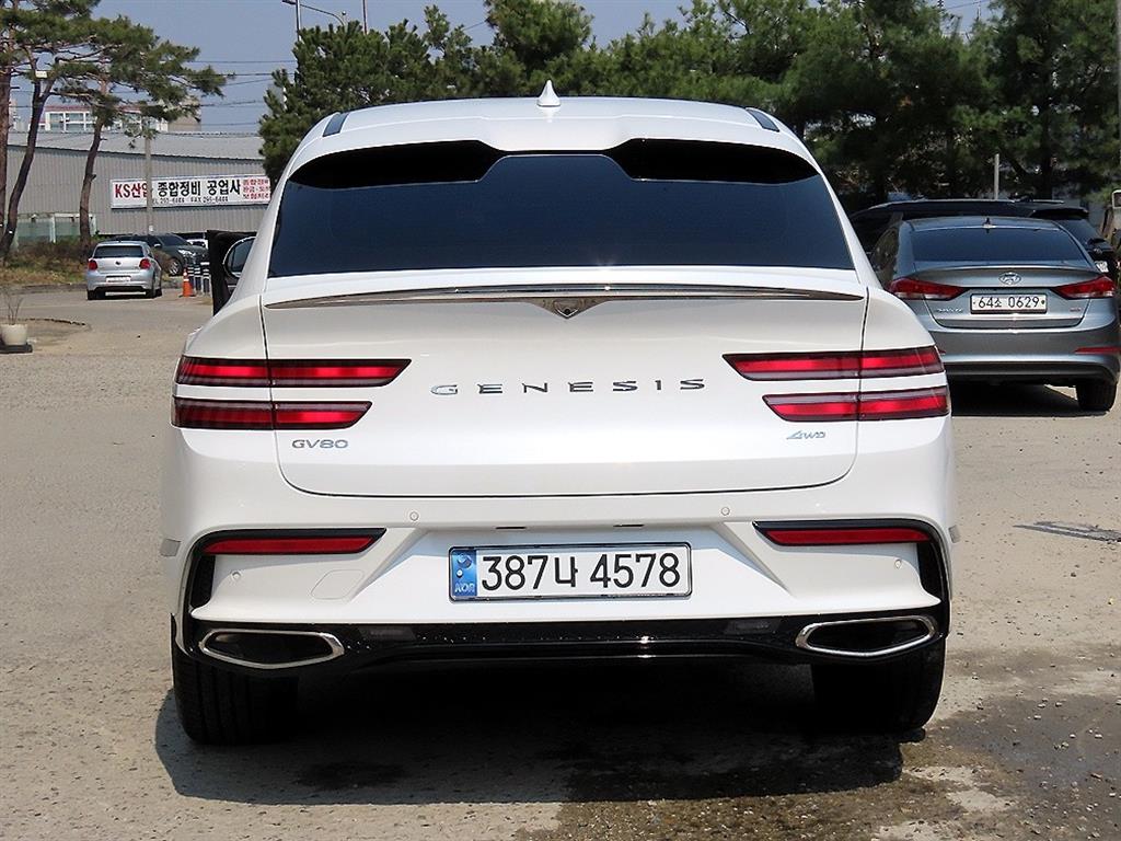 Genesis GV80 - Vista 4