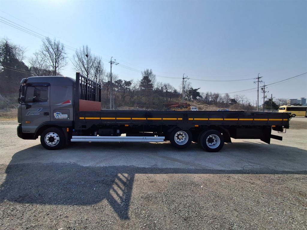 medium and large cargo Cargo - Vista 5