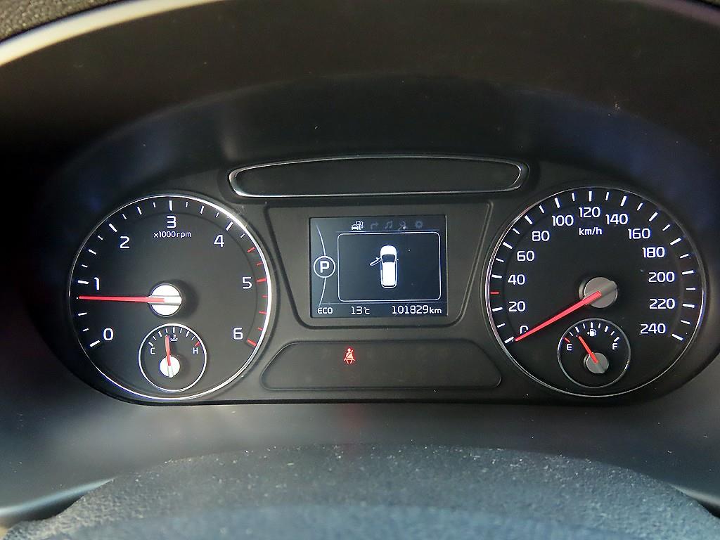 KIA Sorento - Vista 9