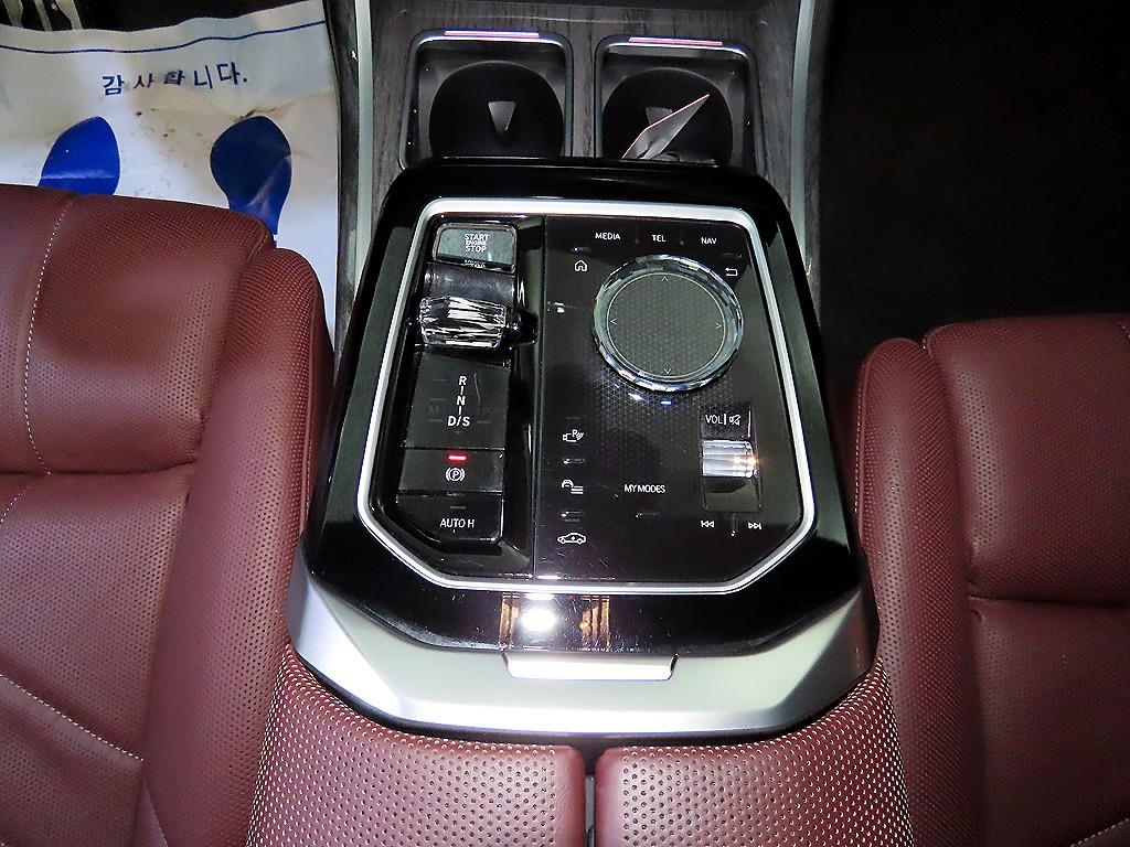 BMW 7 Series - Vista 12