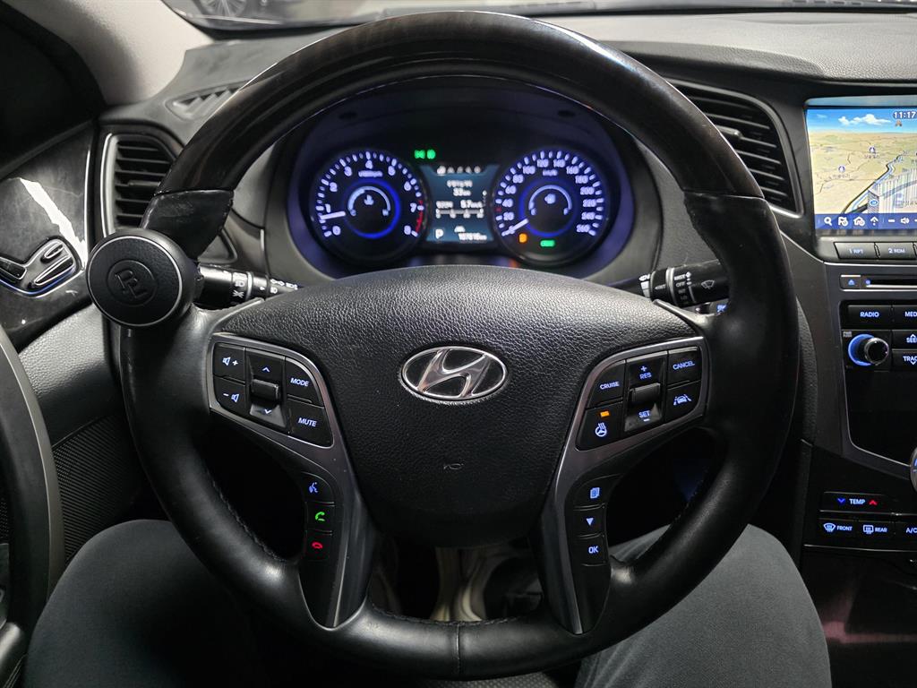 HYUNDAI Grandeur - Vista 9