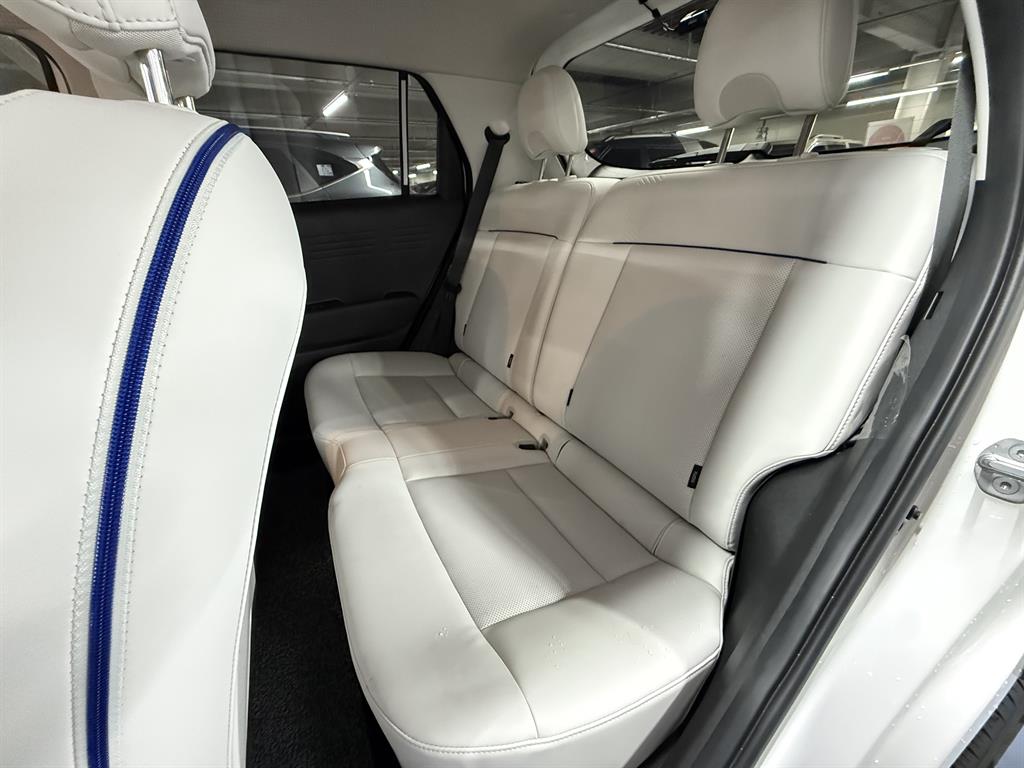 HYUNDAI Casper - Vista 6