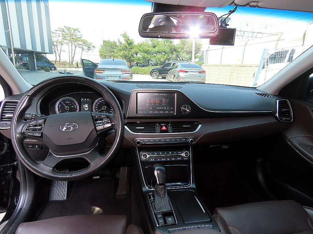 HYUNDAI Grandeur - Vista 7