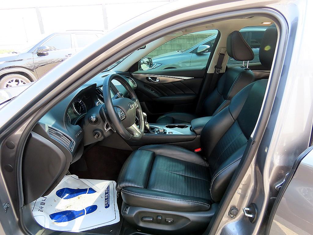 Infiniti Q - Vista 5