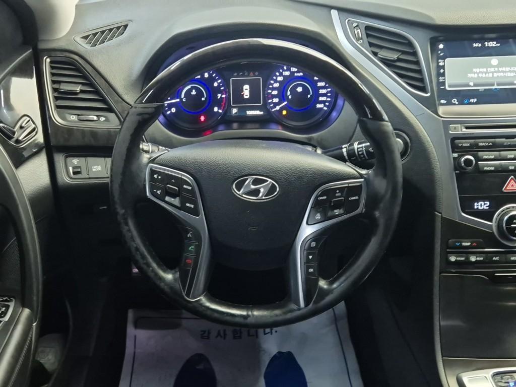 HYUNDAI Grandeur - Vista 9