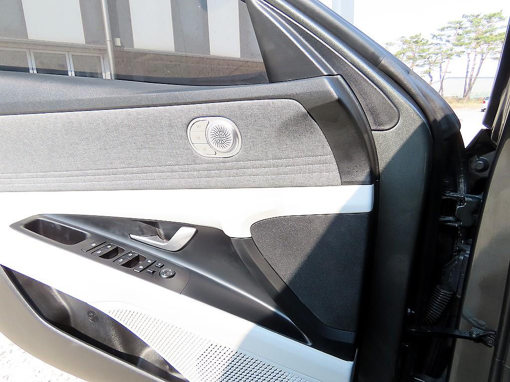 HYUNDAI Avante - Vista 11