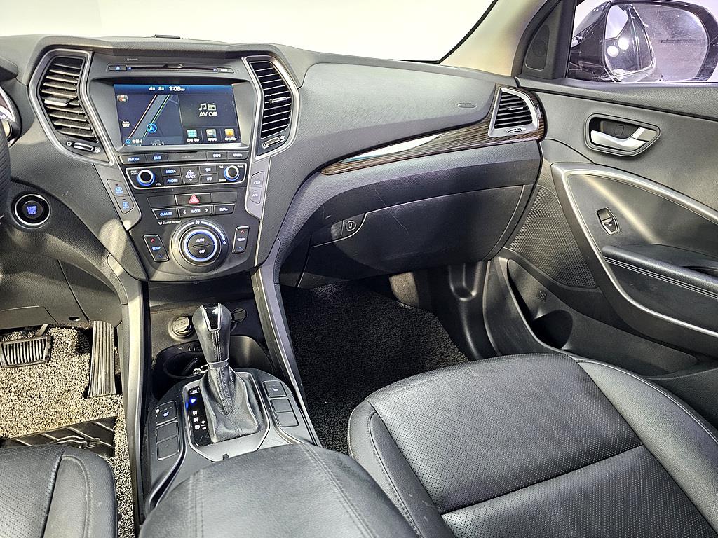 HYUNDAI Santa Fe - Vista 10