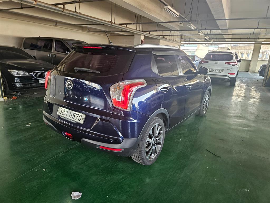 Ssangyong Tivoli - Vista 3