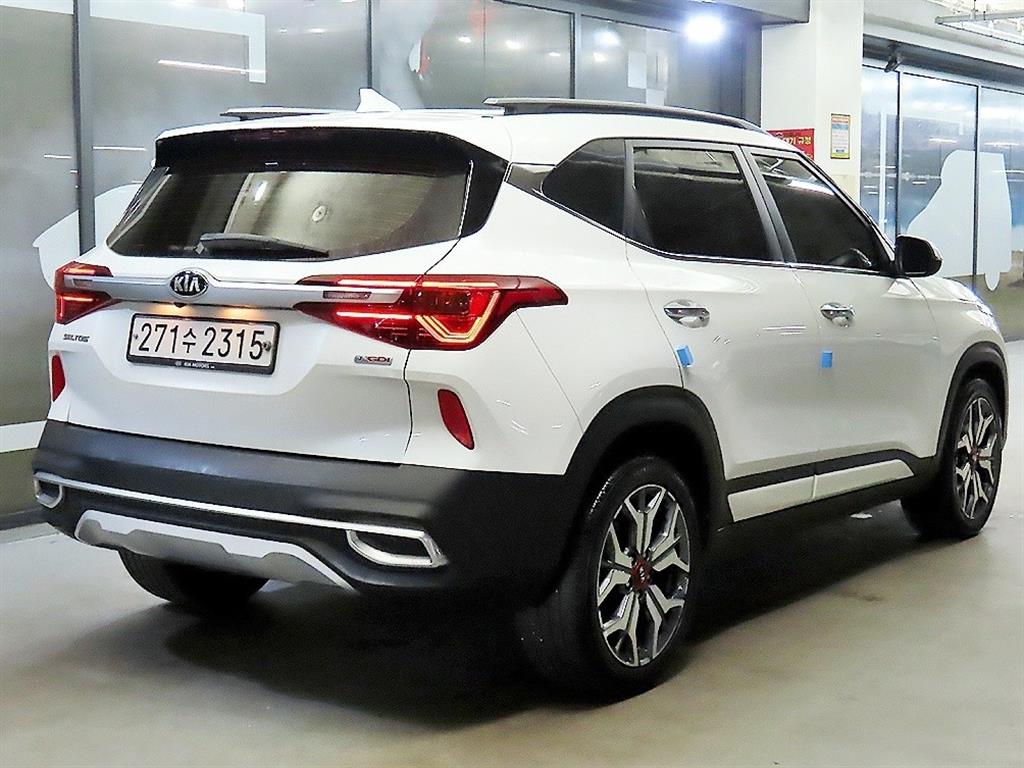 KIA Seltos - Vista 4