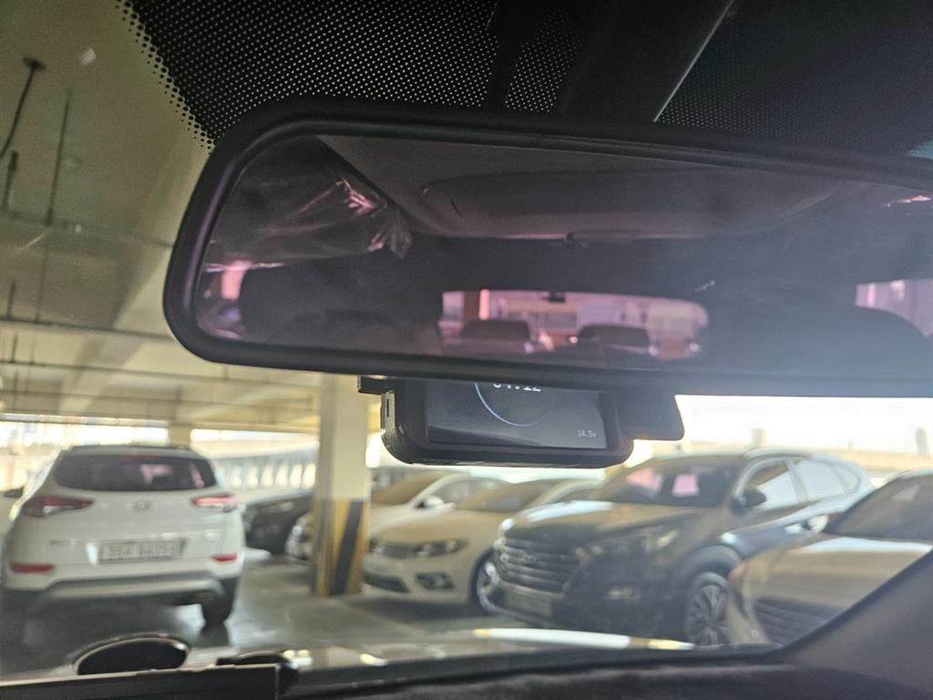 Ssangyong Tivoli - Vista 12