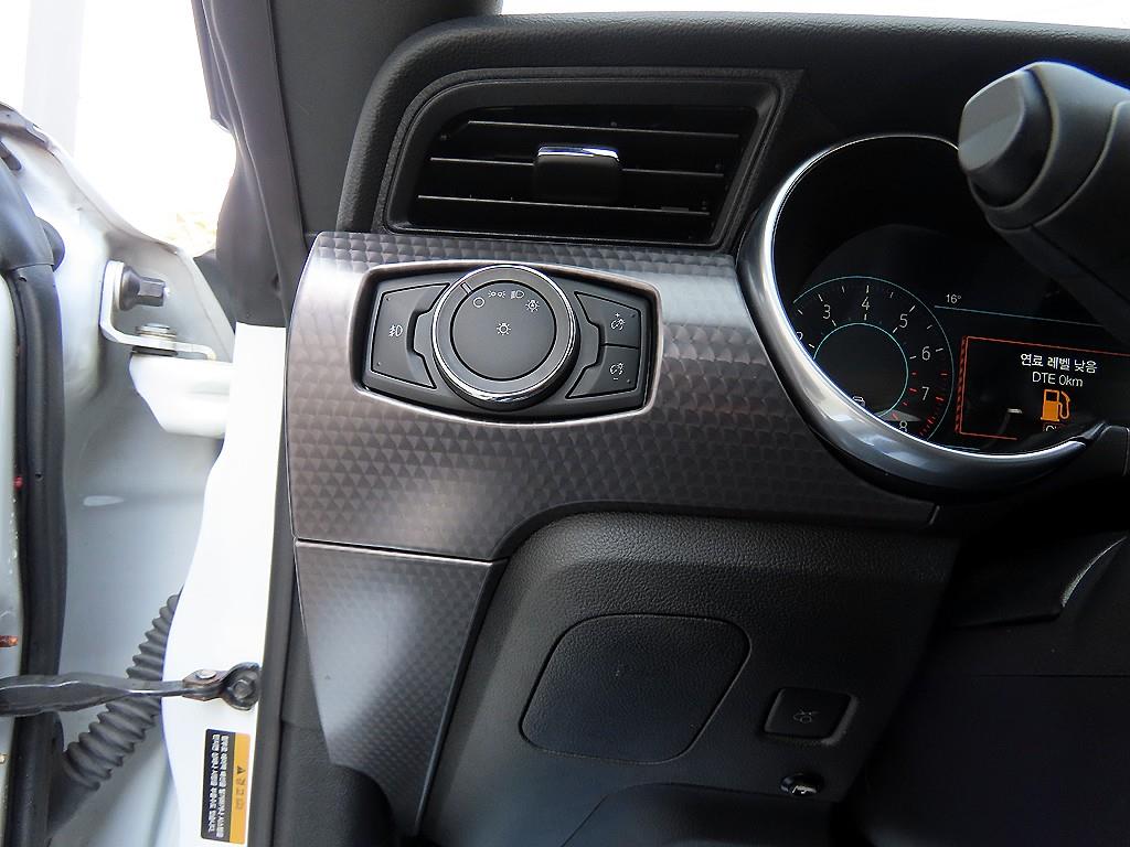 Ford Mustang - Vista 12