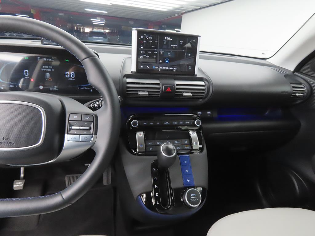 HYUNDAI Casper - Vista 10