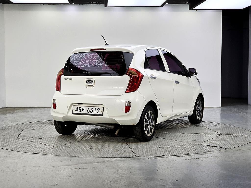 KIA Morning - Vista 4