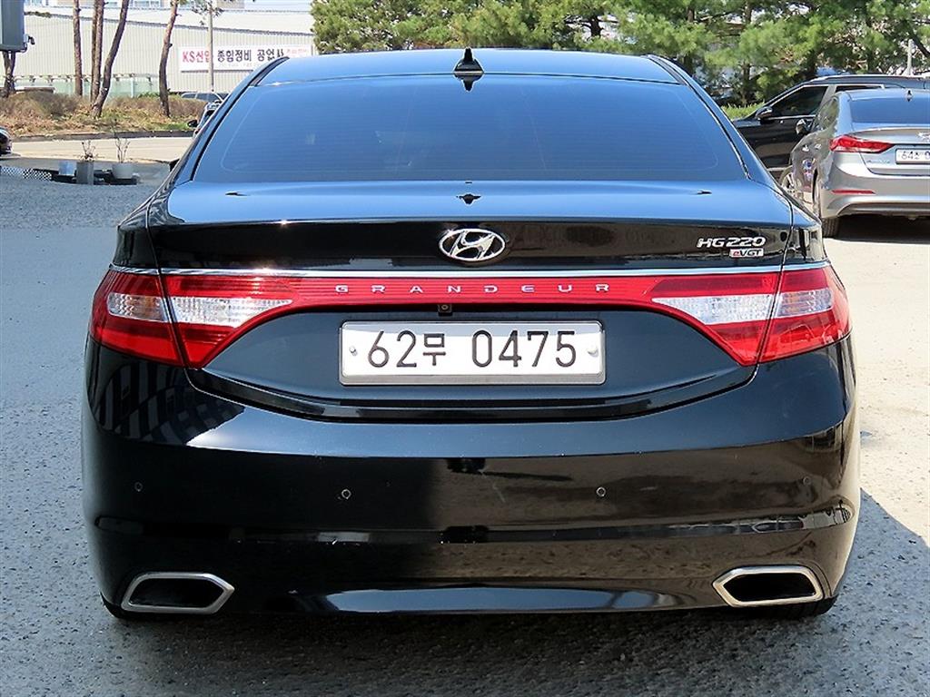 HYUNDAI Grandeur - Vista 4