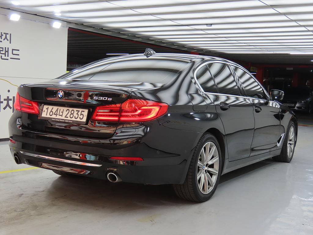 BMW 5 Series - Vista 5