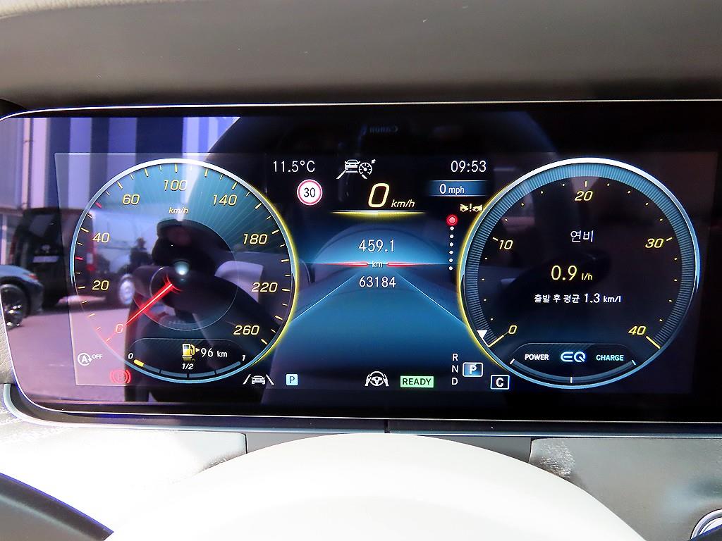 Mercedes Benz CLS Class - Vista 9