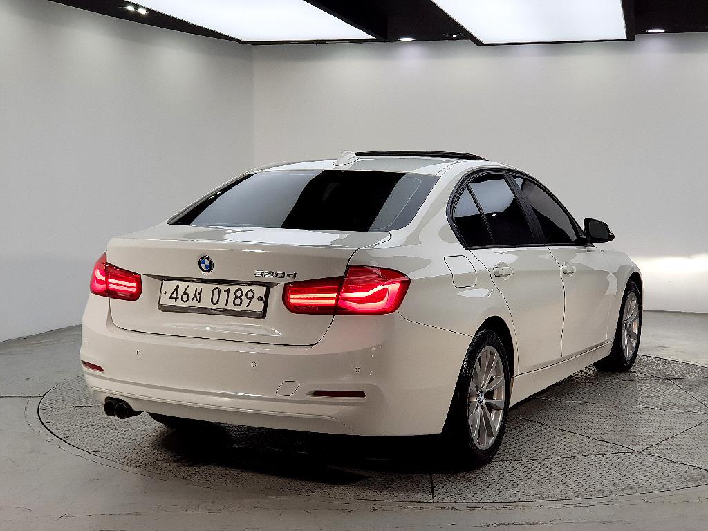 BMW 3 series - Vista 4