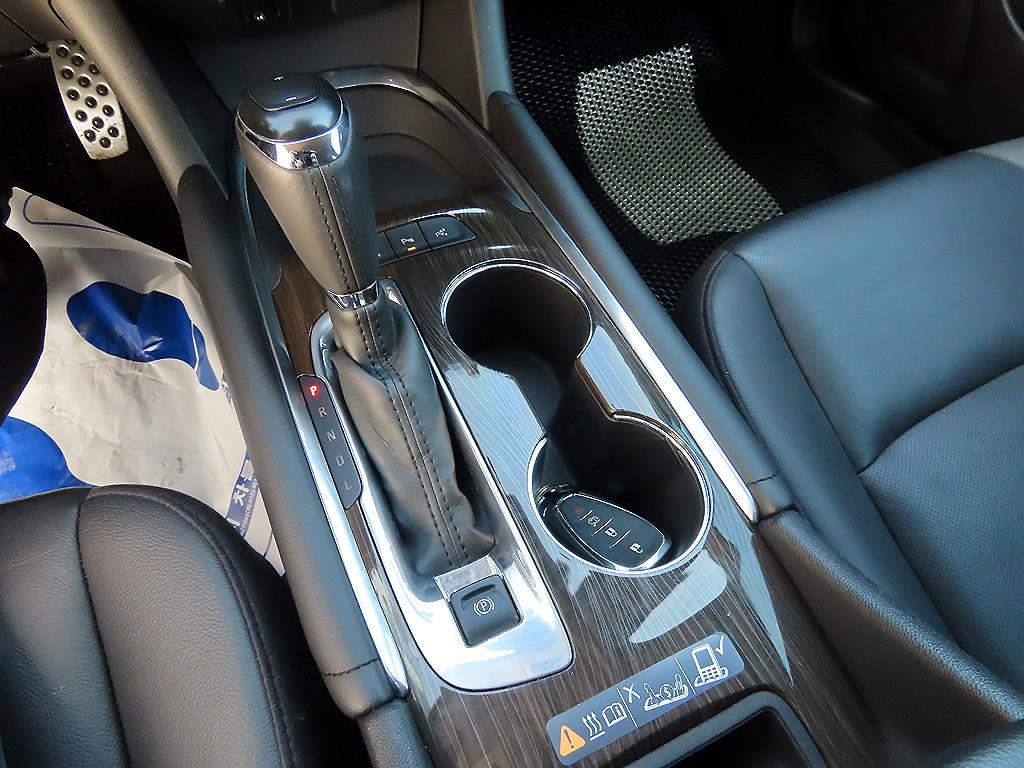 Chevrolet Malibu - Vista 10