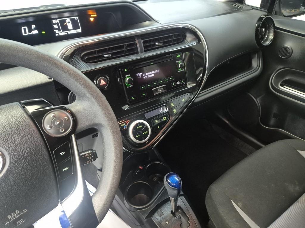 Toyota Prius - Vista 12