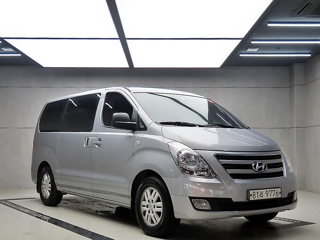 HYUNDAI Starex 2016 Plateado - Importación desde Corea - HF Imports Iquique - Foto 1