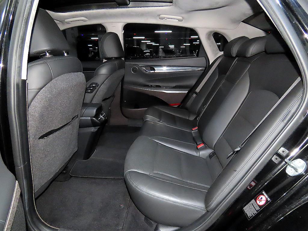 HYUNDAI Grandeur - Vista 7