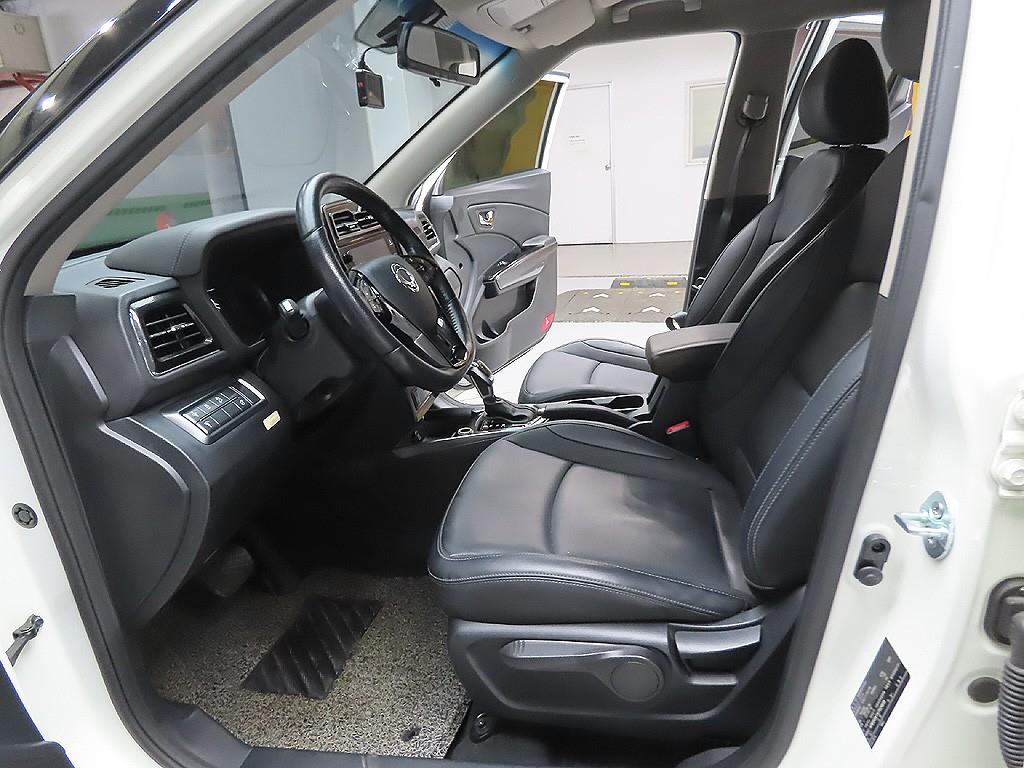 Ssangyong Tivoli 2020 Blanco - Importación desde Corea - HF Imports Iquique - Foto 13