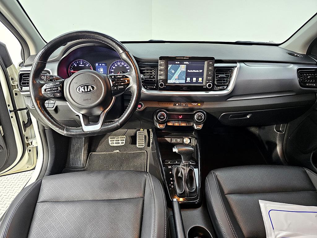 KIA Stonic - Vista 5