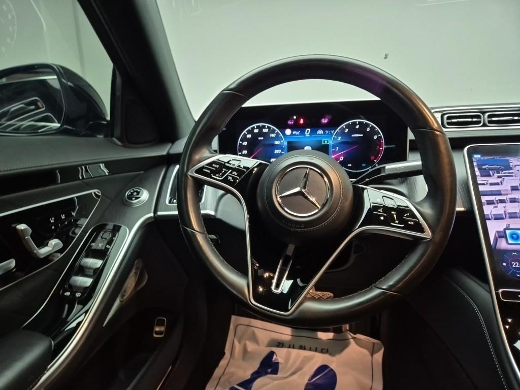 Mercedes Benz S Class - Vista 9