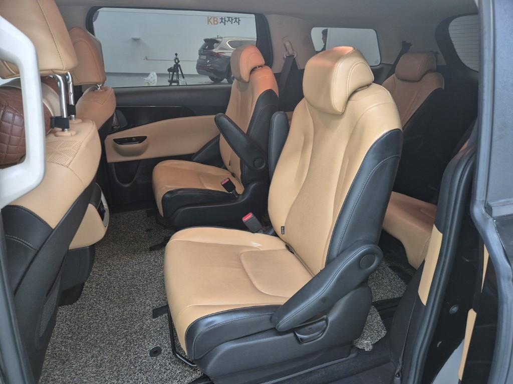 KIA Carnival 2021 Negro - Importación desde Corea - HF Imports Iquique - Foto 15