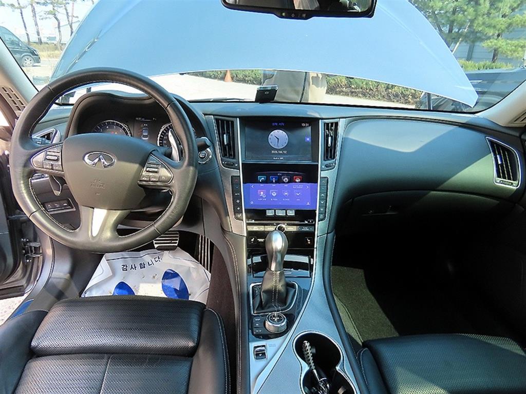 Infiniti Q - Vista 7