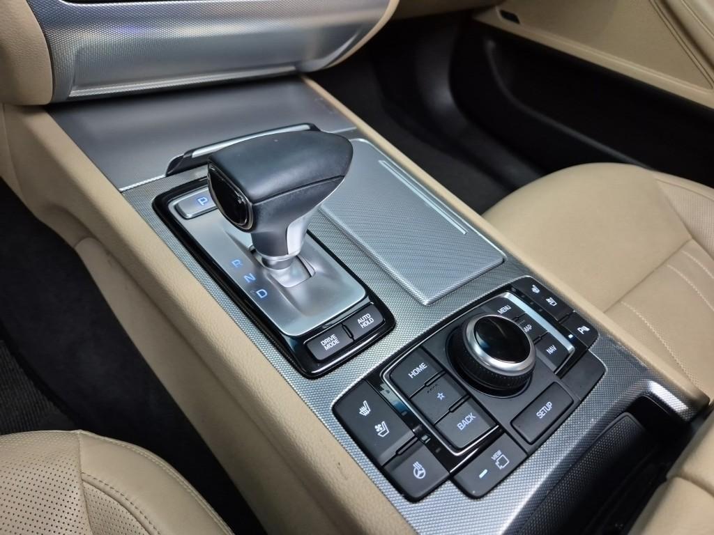 Genesis G80 - Vista 8