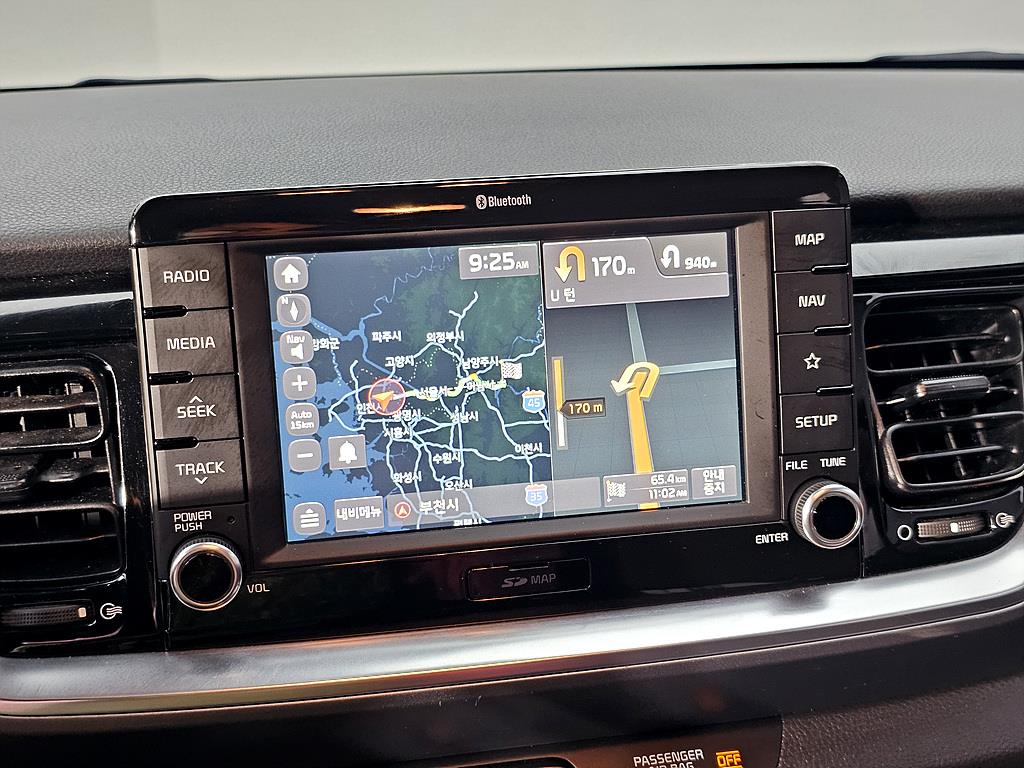 KIA Stonic 2018 Blanco - Importación desde Corea - HF Imports Iquique - Foto 14