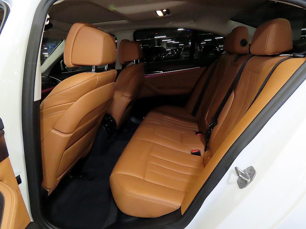 BMW 5 Series - Vista 7