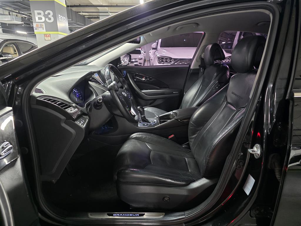 HYUNDAI Grandeur - Vista 7