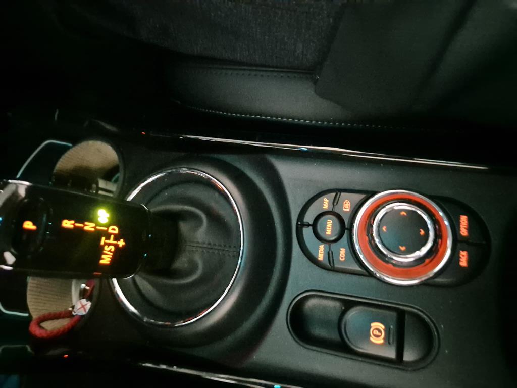 Mini Clubman 2023 Rojo - Importación desde Corea - HF Imports Iquique - Foto 18