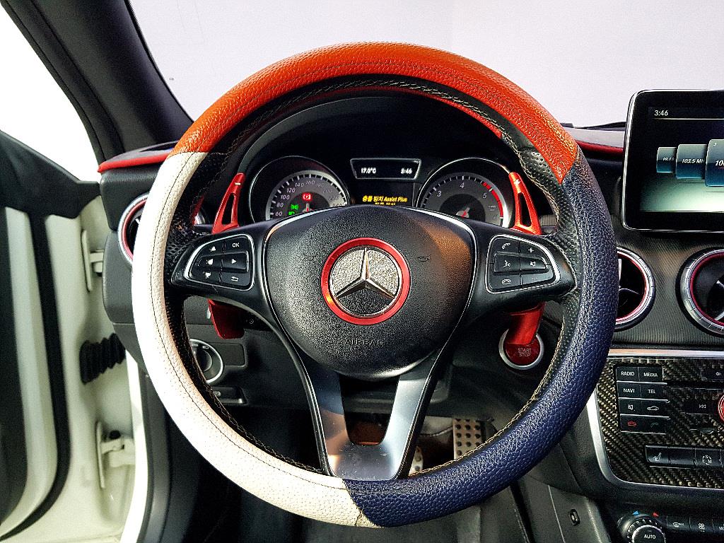 Mercedes Benz CLA Class - Vista 11