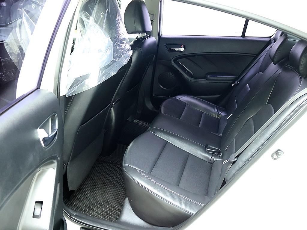 KIA K3 2013 Blanco - Importación desde Corea - HF Imports Iquique - Foto 12