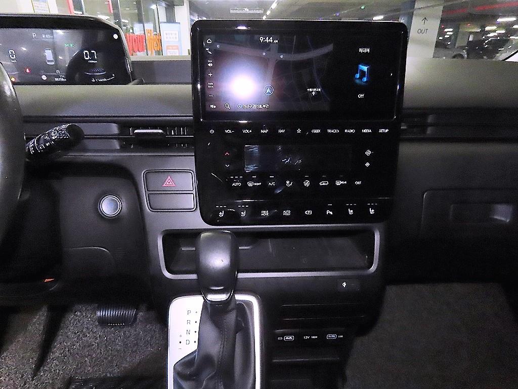 HYUNDAI Staria - Vista 11