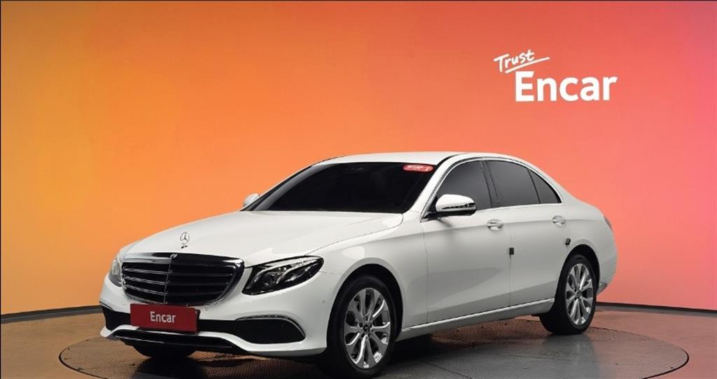 Mercedes Benz E class 2019 Blanco - Importación desde Corea - HF Imports Iquique - Foto 1