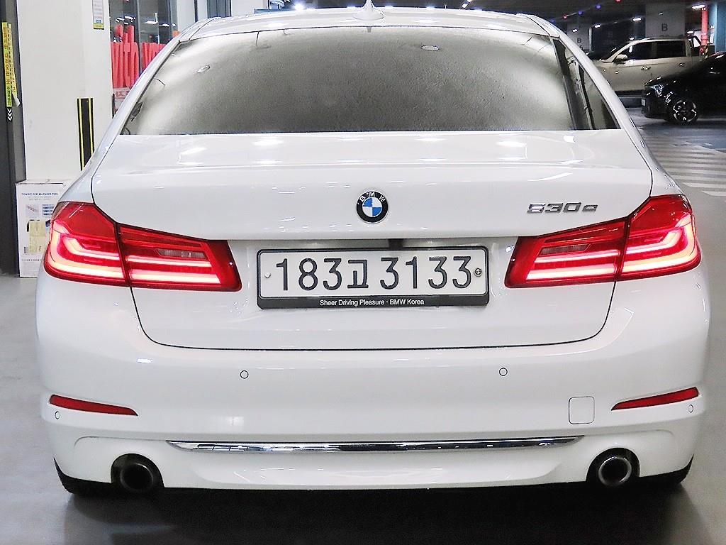 BMW 5 Series - Vista 5