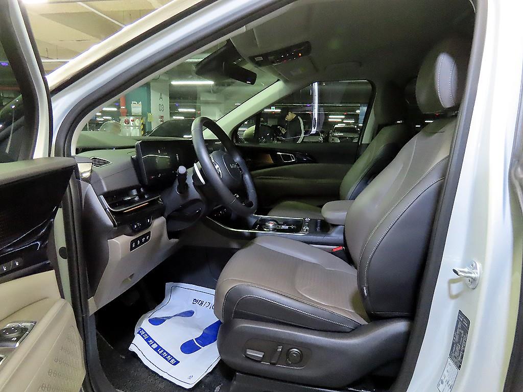 KIA Carnival - Vista 6