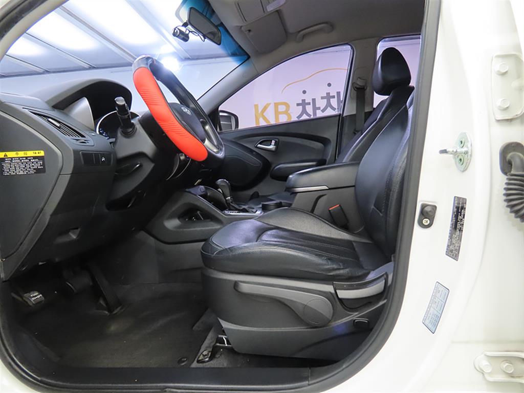 HYUNDAI Tucson - Vista 5