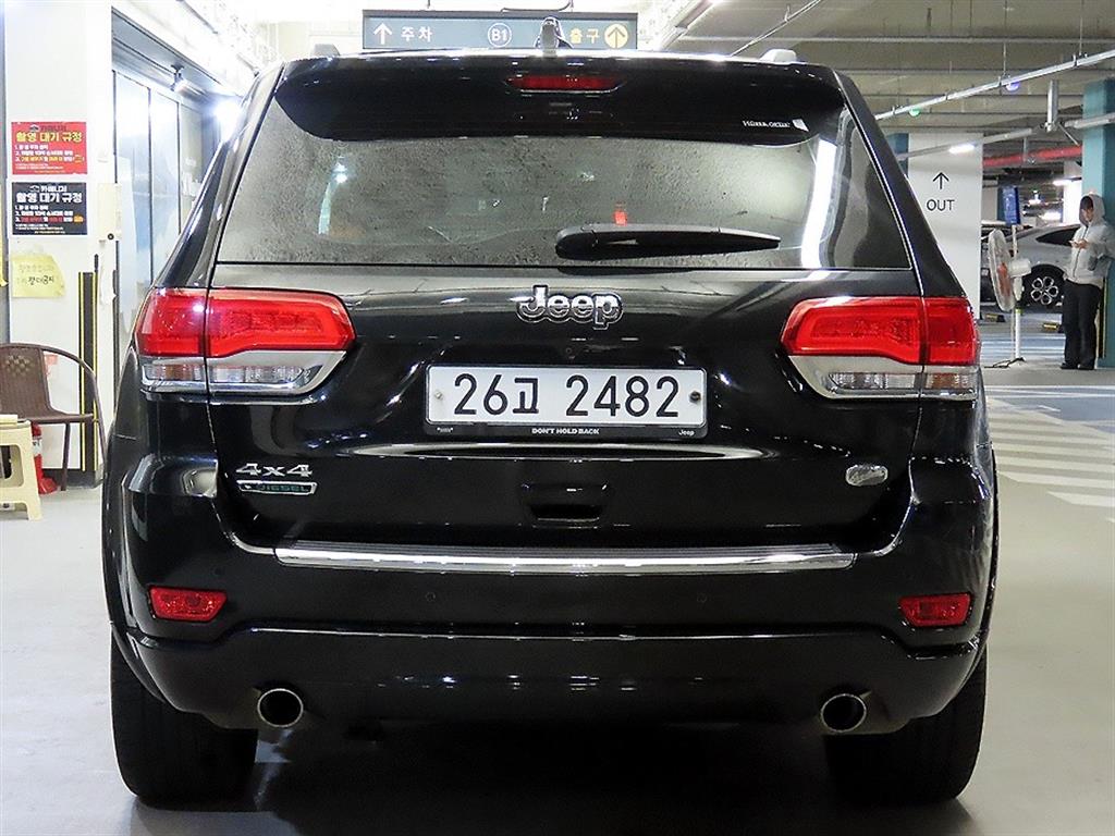 Jeep Cherokee - Vista 5