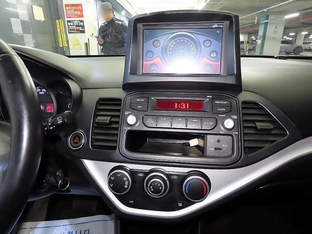 KIA Morning - Vista 11