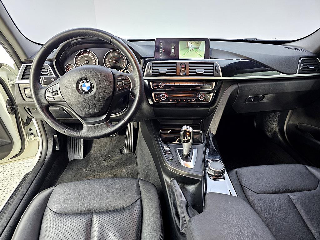BMW 3 series - Vista 5