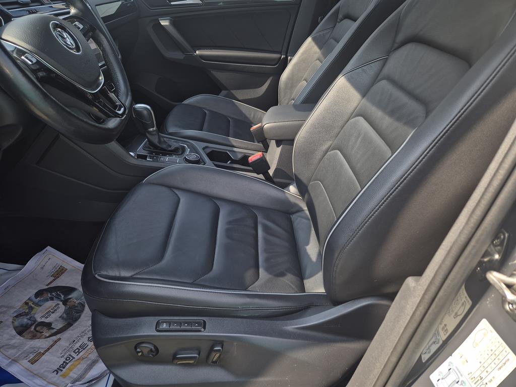 Volkswagen Tiguan - Vista 9